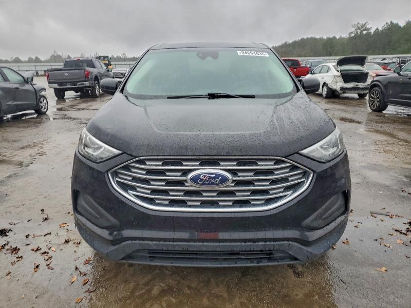 2021 Ford Edge se