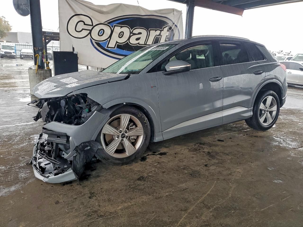 2024 Audi Q4 E-tron Premium Plus