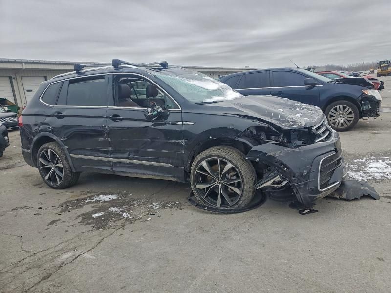 2024 Volkswagen Tiguan sel R-line Black