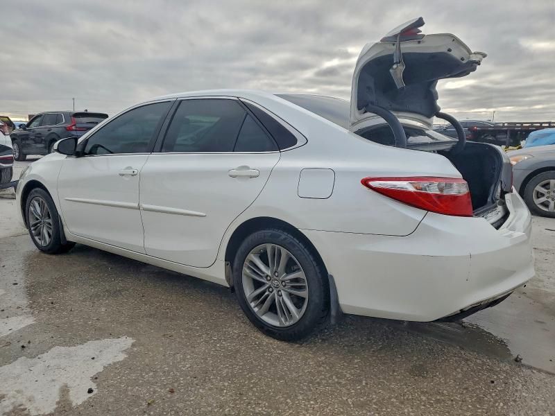 2016 Toyota Camry le