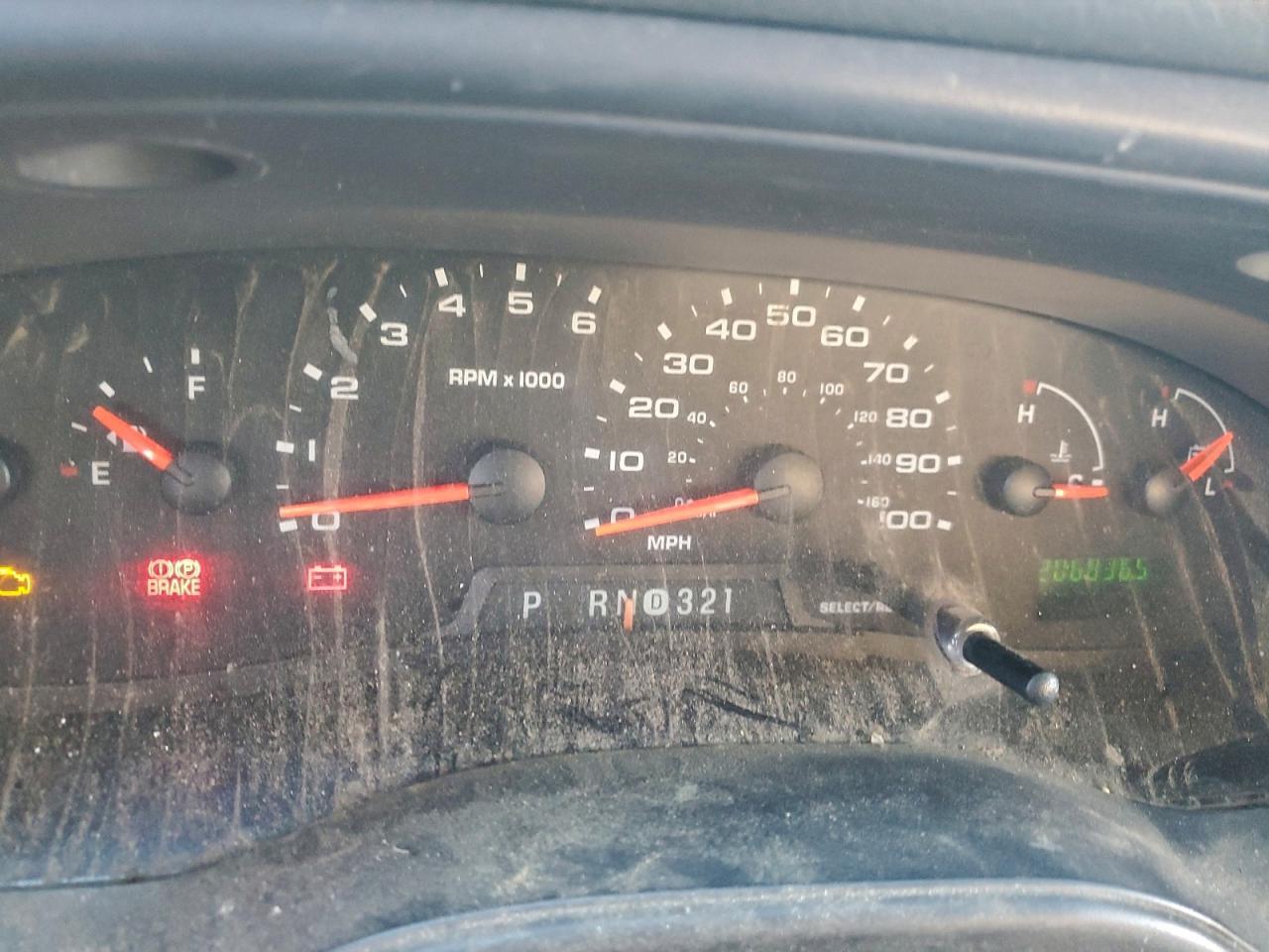 2005 Ford Econoline E350 Super Duty Cutaway Van