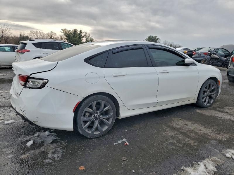 2015 Chrysler 200 s