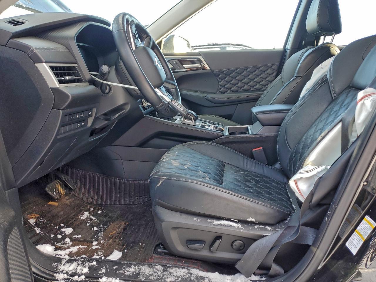 2024 Mitsubishi Outlander se