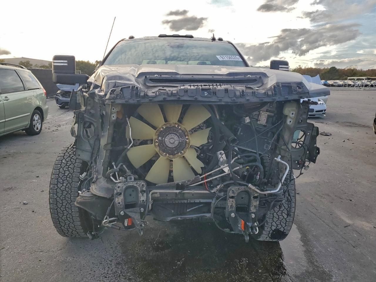 2024 GMC Sierra K2500 AT4