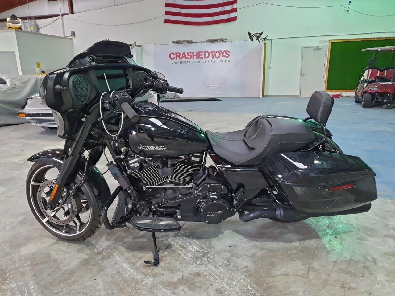 2025 Harley-Davidson Flhx