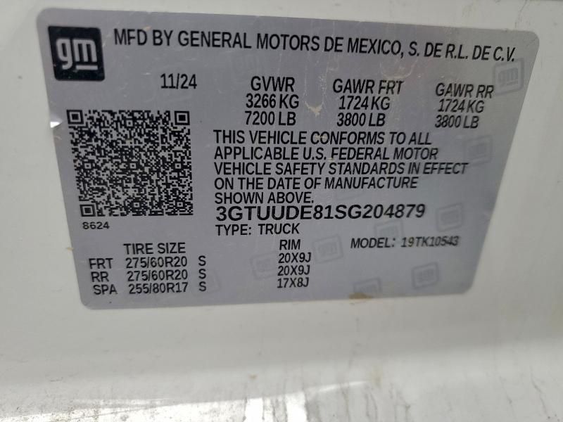 2025 GMC Sierra K1500 slt