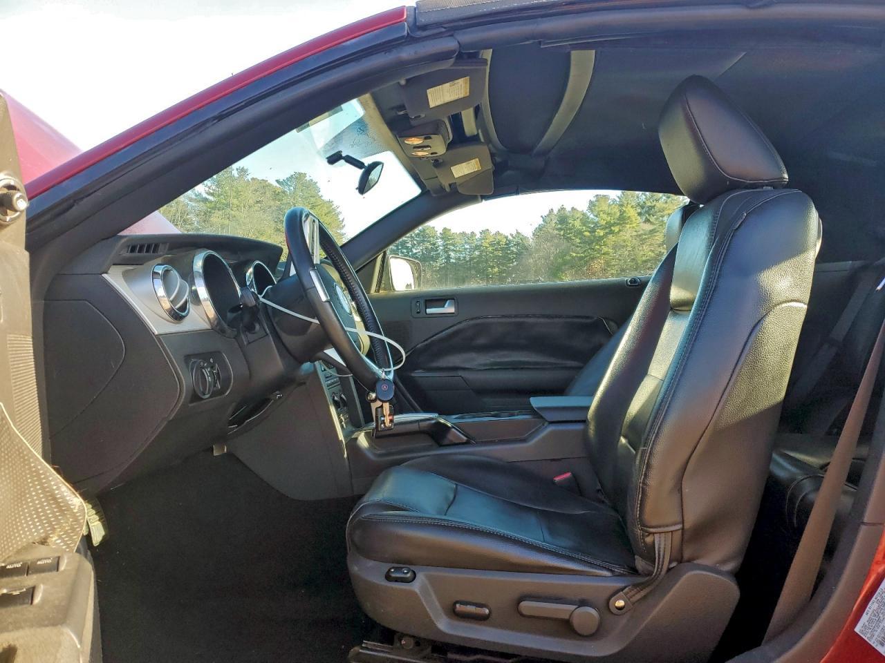 2005 Ford Mustang