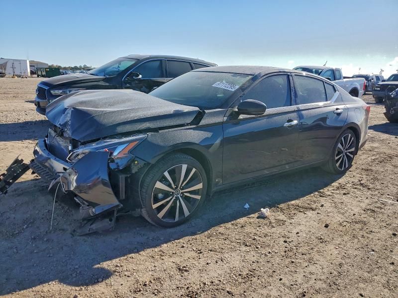 2021 Nissan Altima Platinum