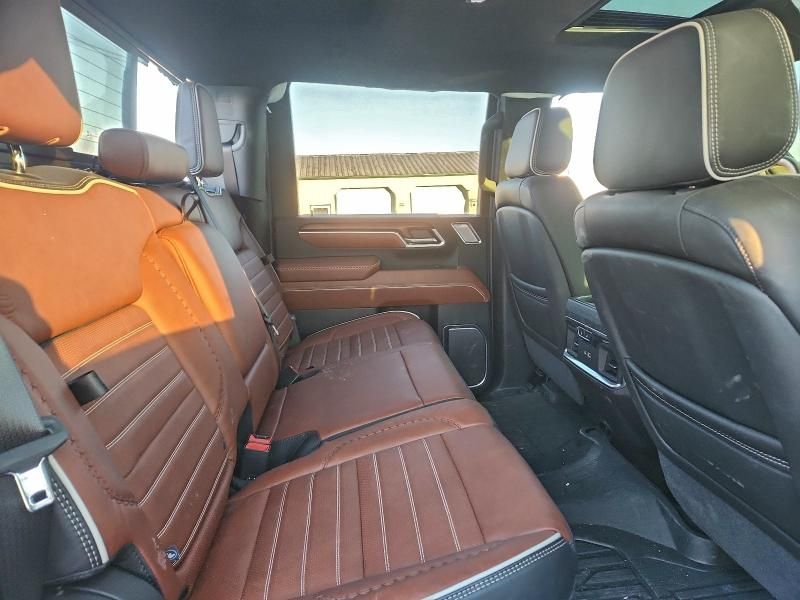 2025 GMC Sierra K2500 Denali Ultimate