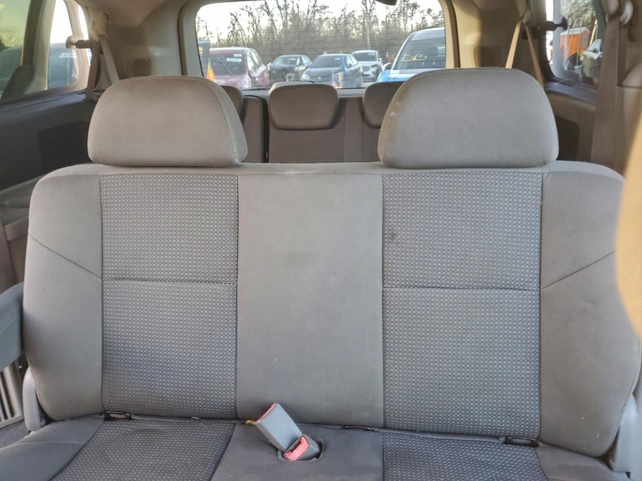 2009 Volkswagen Routan s