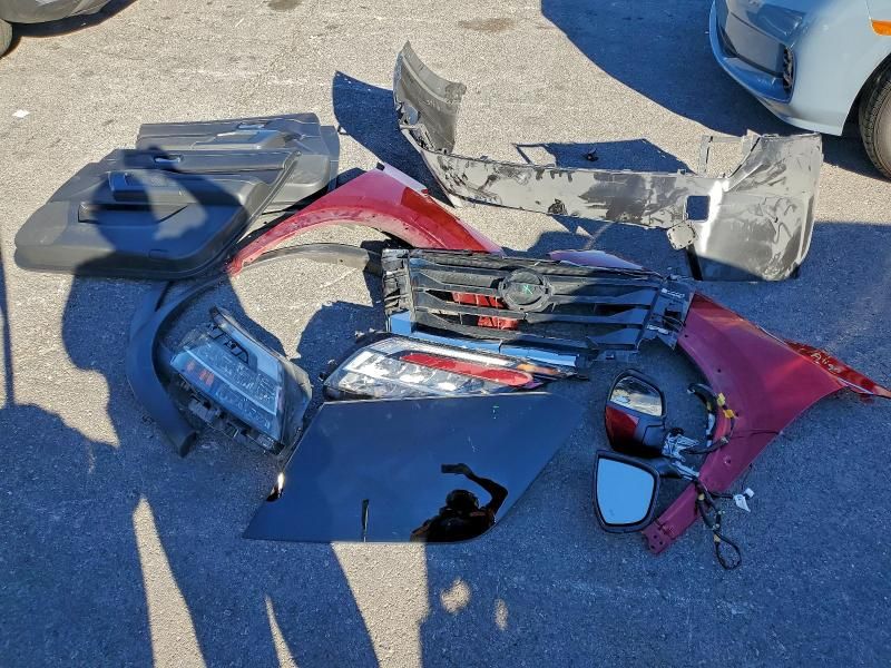 2023 Nissan Pathfinder sl