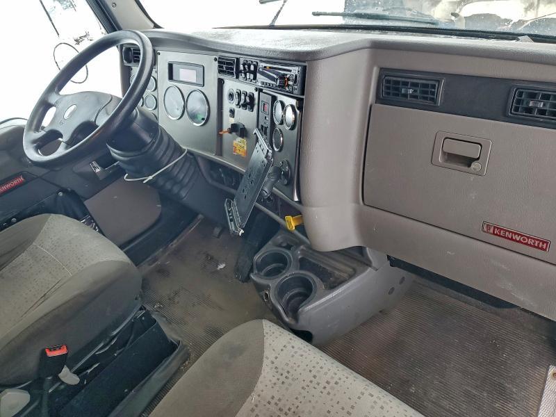 2017 Kenworth T370 BOX Truck