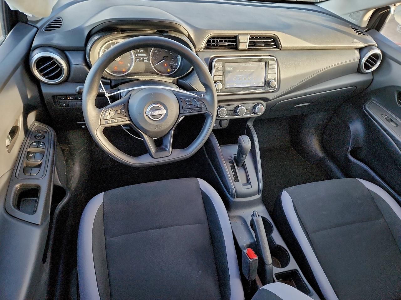 2025 Nissan Versa s