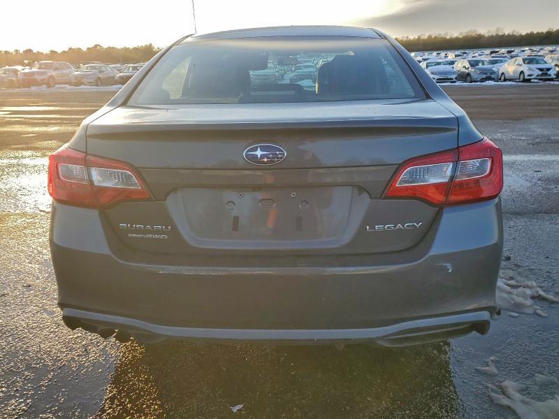2018 Subaru Legacy 2.5i