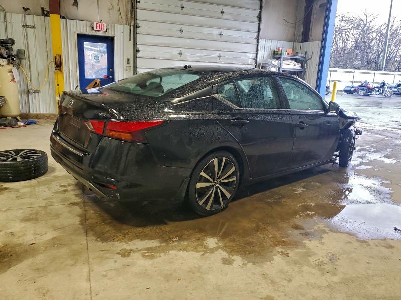 2020 Nissan Altima sr