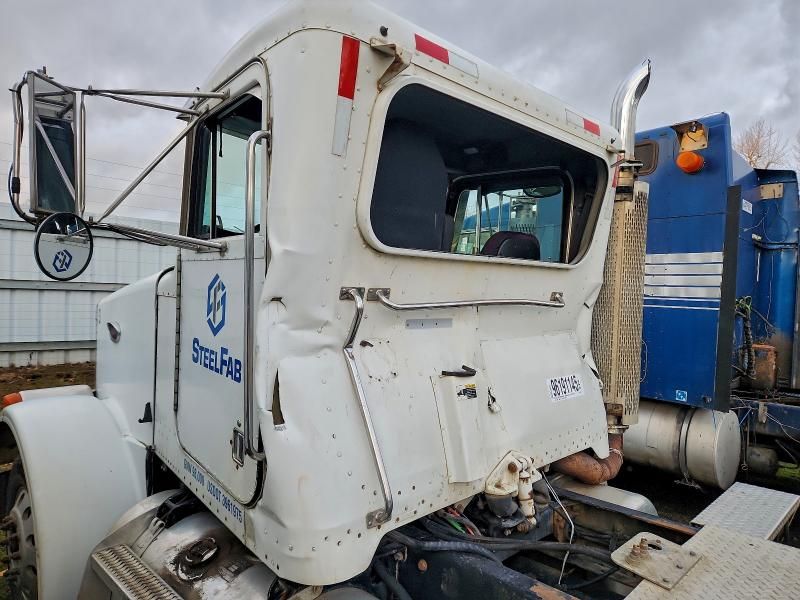 1998 Peterbilt 378 Semi Truck