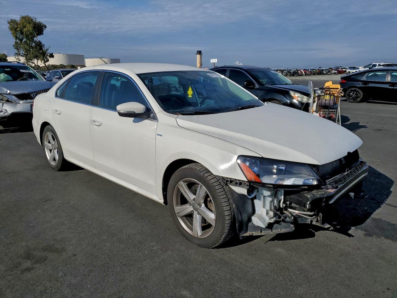 2014 Volkswagen Passat s