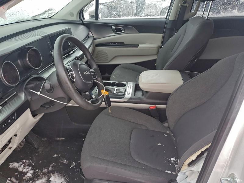 2023 KIA Carnival lx