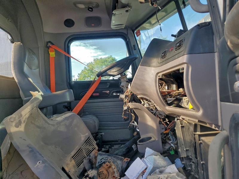 2020 Peterbilt Tractor 2020 Peterbilt 367 Truck cab and Chassis