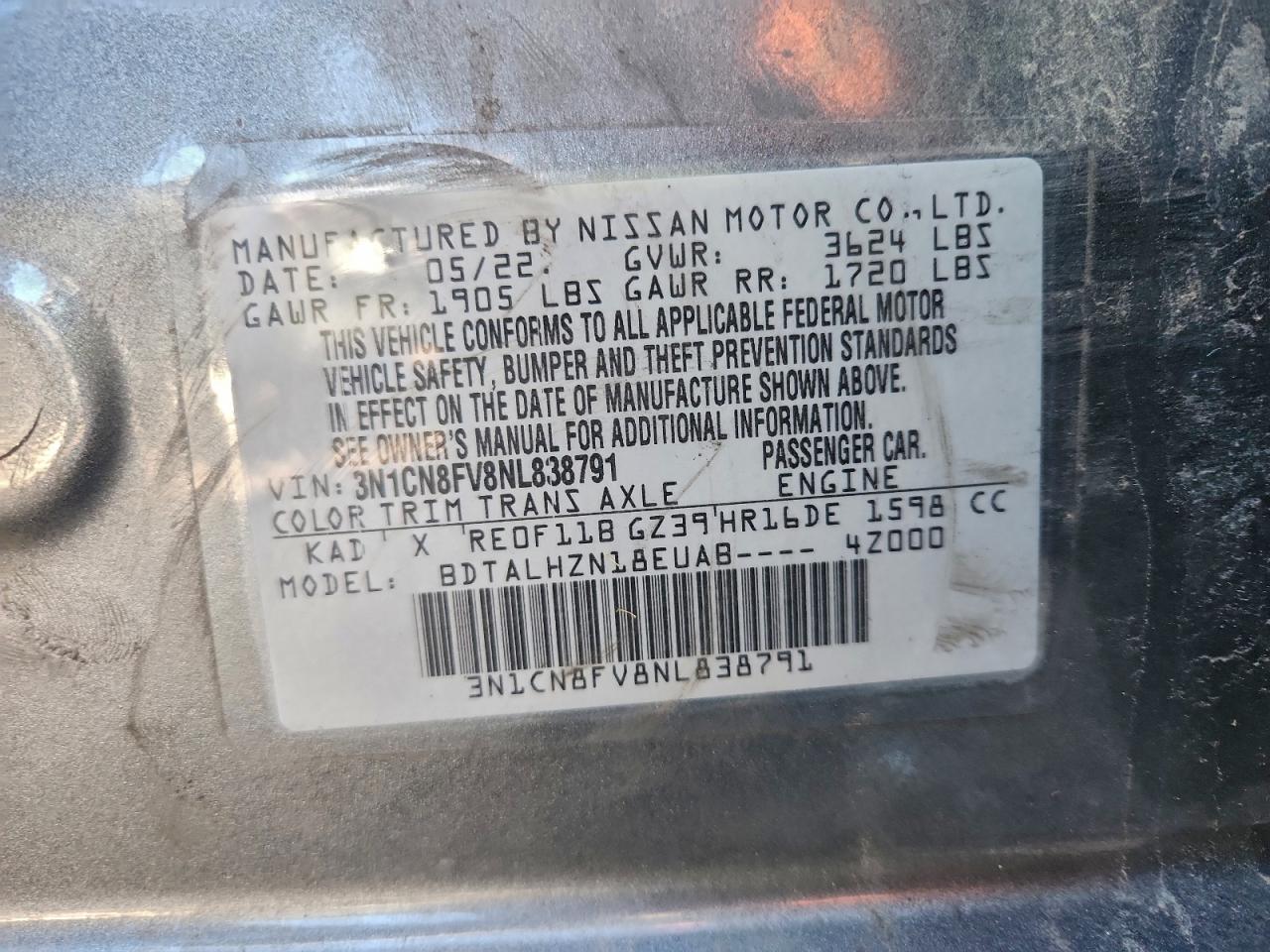 2022 Nissan Versa sr