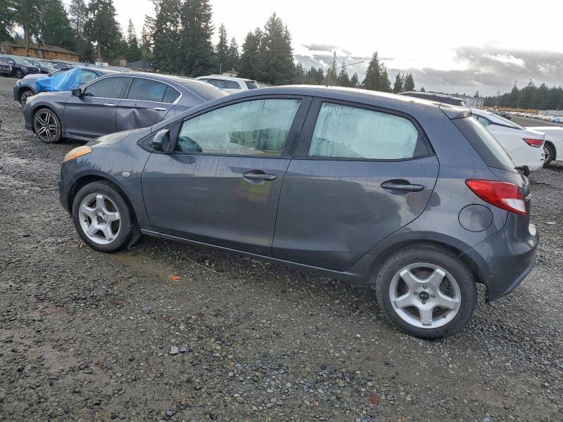 2013 Mazda 2