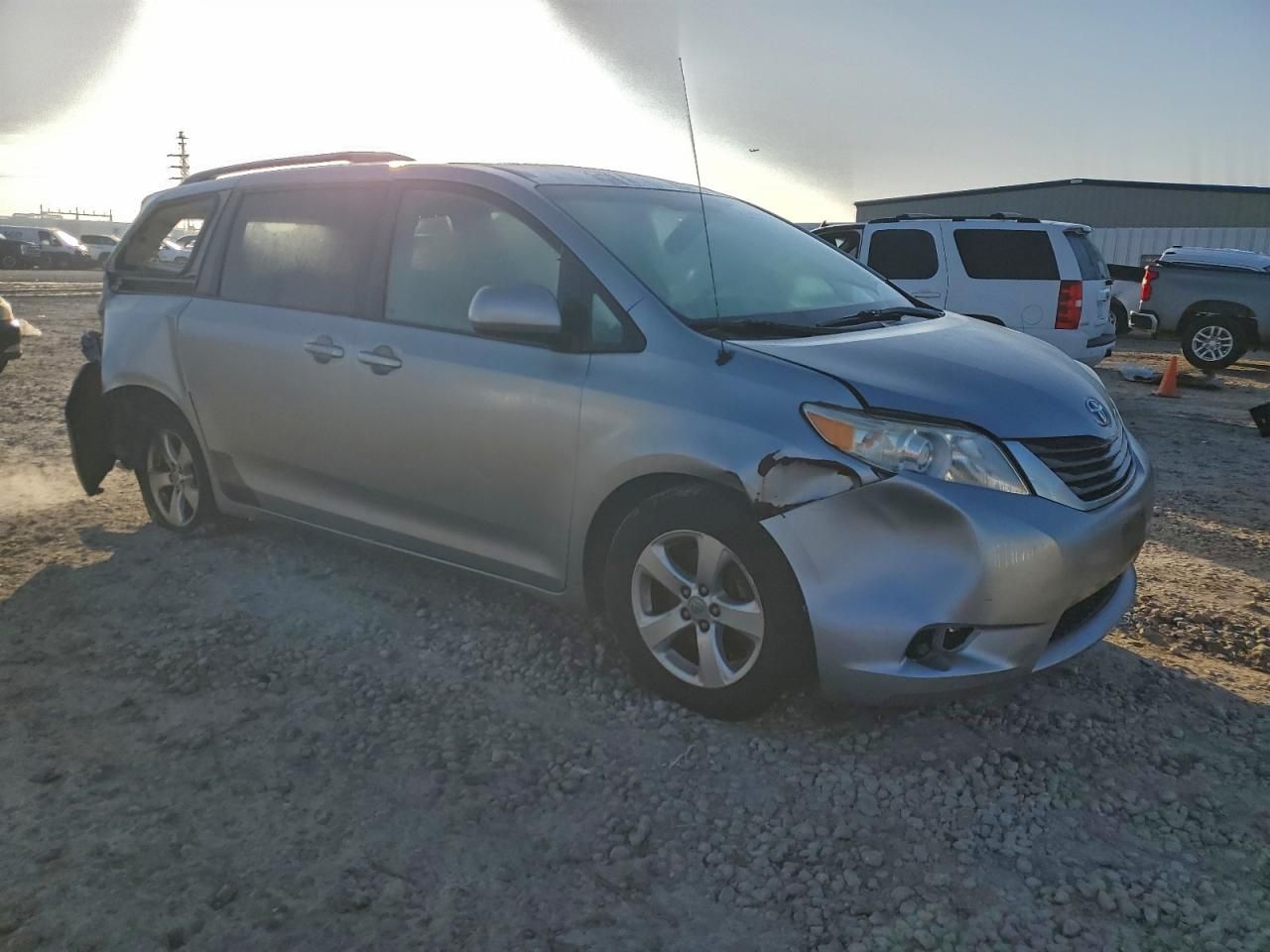 2011 Toyota Sienna le