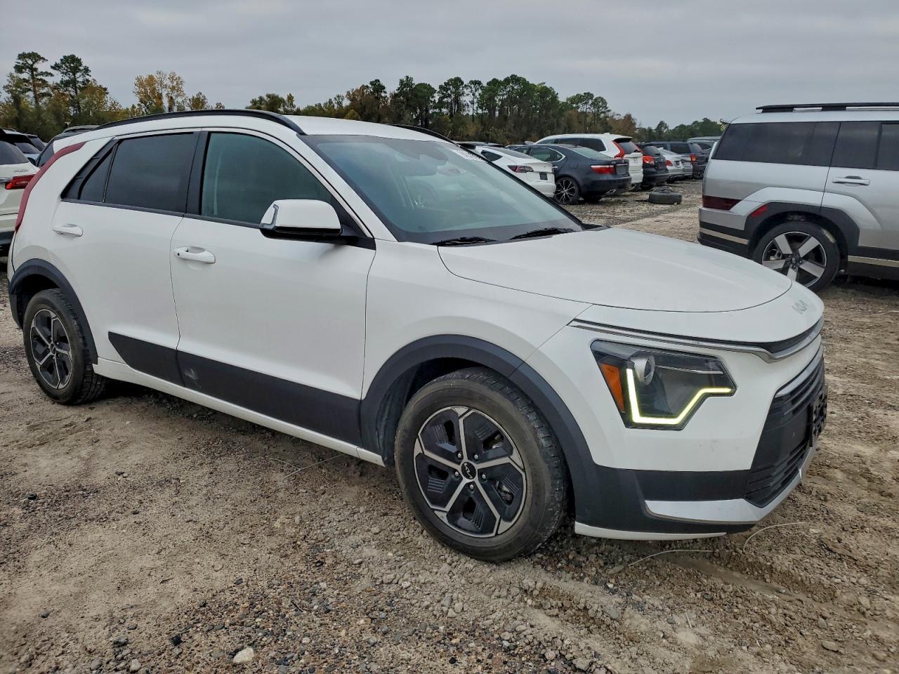 2023 KIA Niro ex