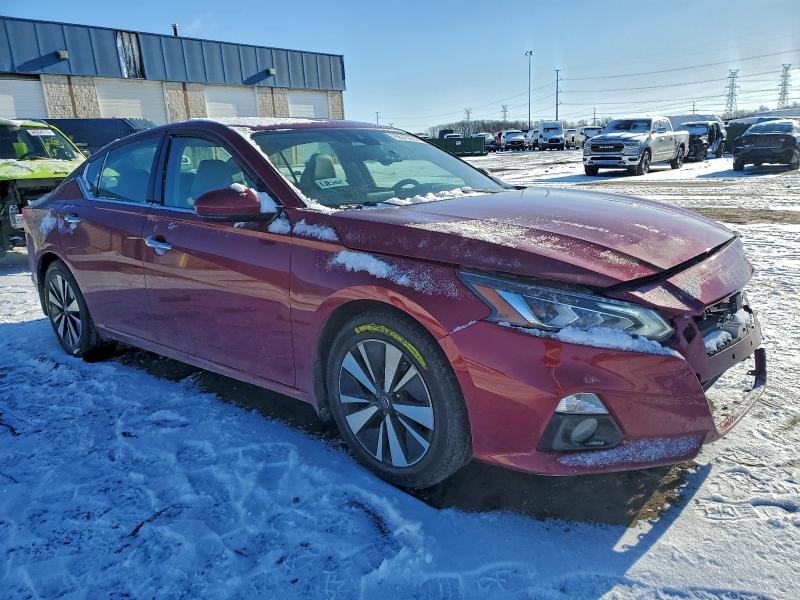 2019 Niss Altima sl