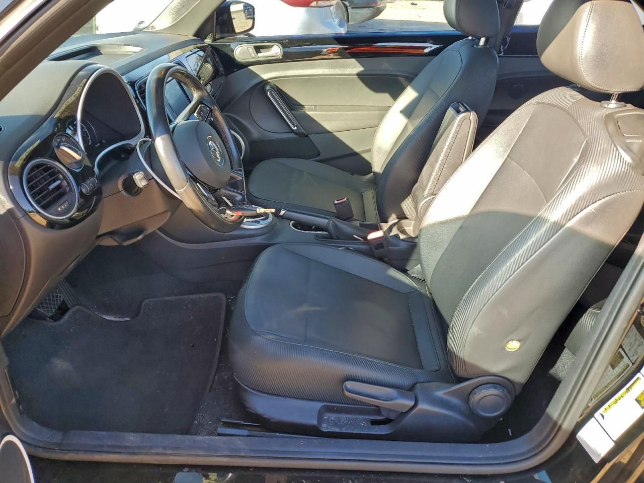 2016 Volkswagen Beetle se