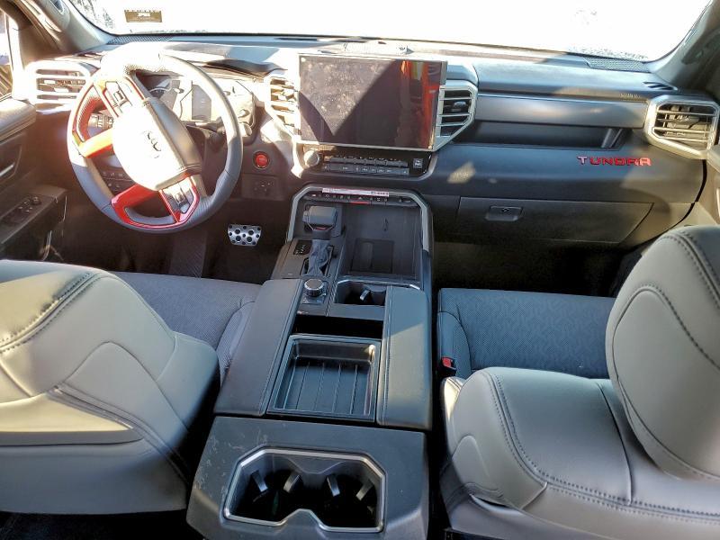 2025 Toyota Tundra Crewmax sr