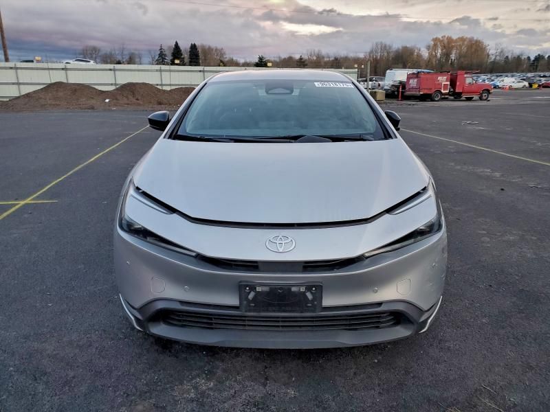 2024 Toyota Prius le