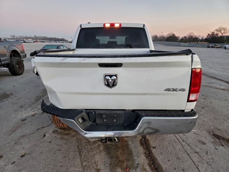 2022 Dodge Ram 1500 Classic slt