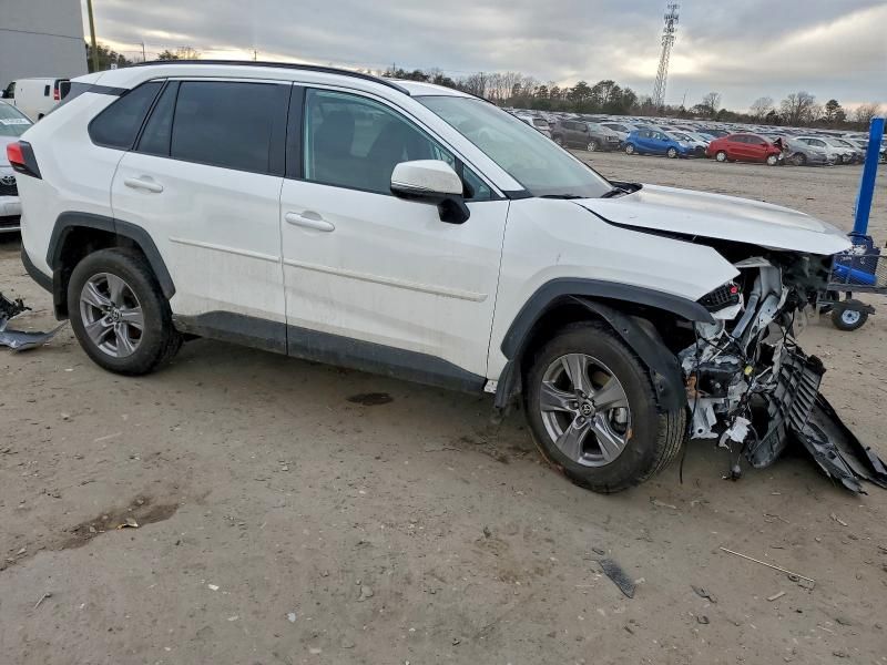 2024 Toyota Rav4 xle