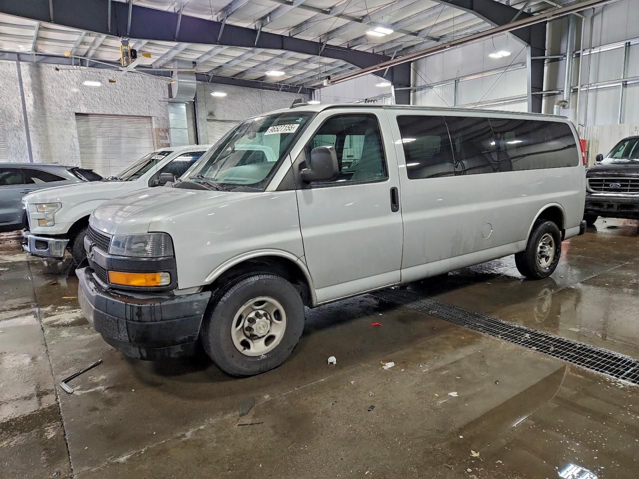 2020 Chevrolet Express G3500 LS