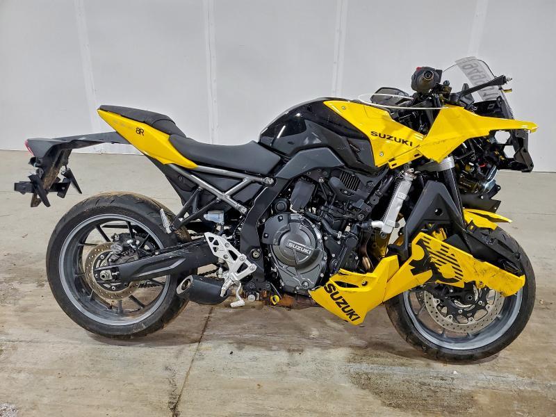 2025 Suzuki GSX800 F