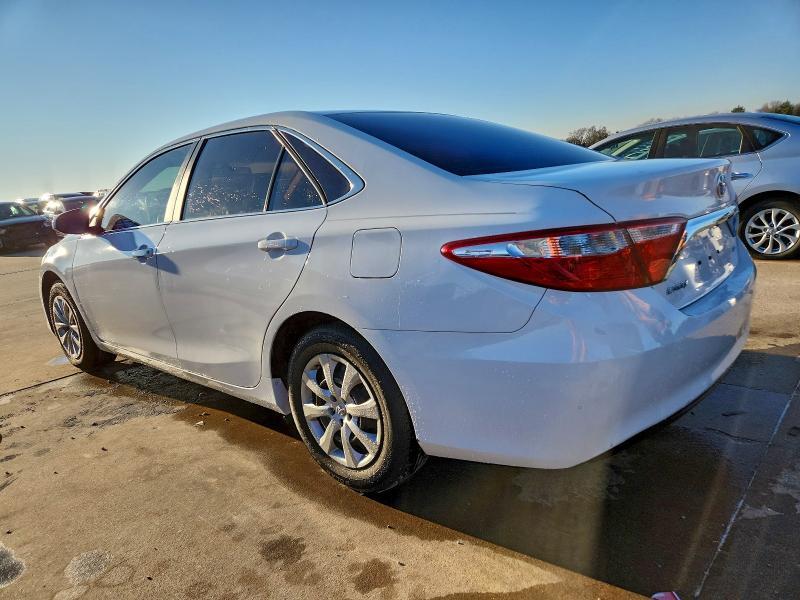 2016 Toyota Camry le