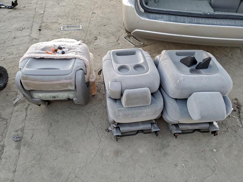 2004 Toyota Sienna ce