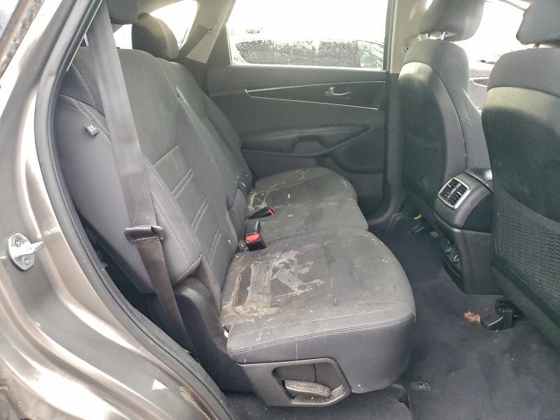 2016 KIA Sorento lx