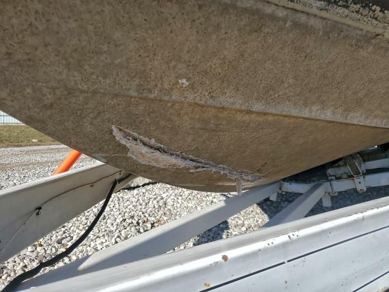 1989 Carver Yachts Montego