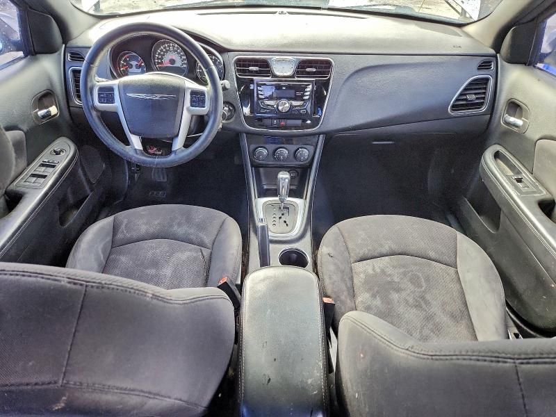 2013 Chrysler 200 Touring