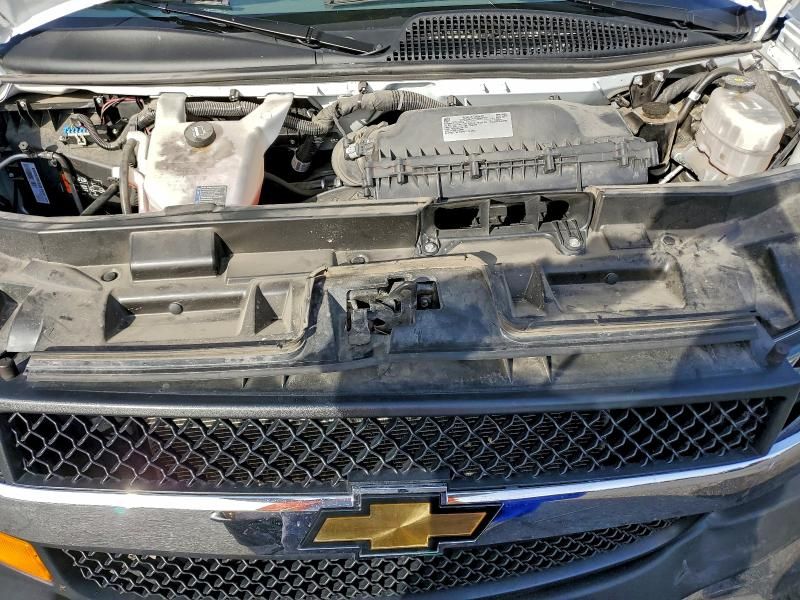 2024 Chevrolet Express G3500 lt