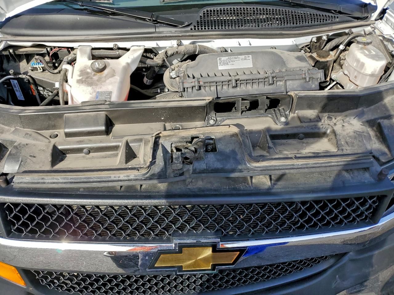 2024 Chevrolet Express G3500 LT