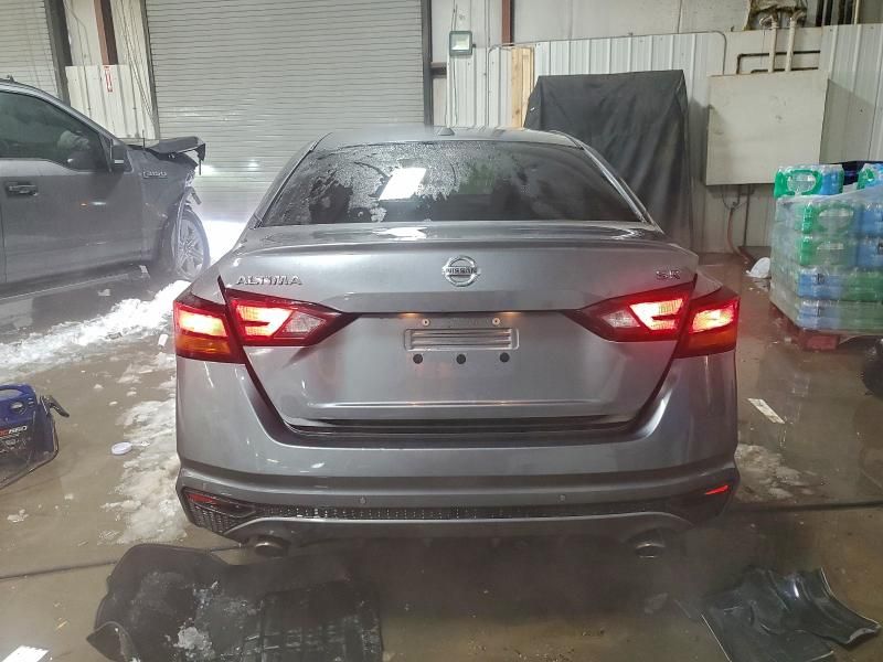 2020 Nissan Altima sr