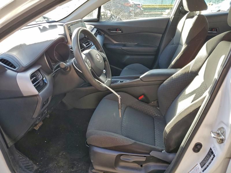 2020 Toyota C-hr xle