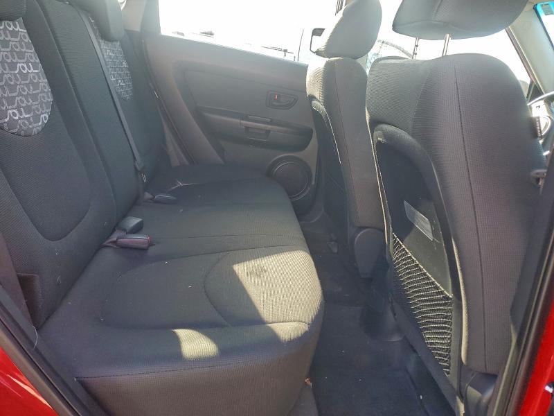 2010 KIA Soul +