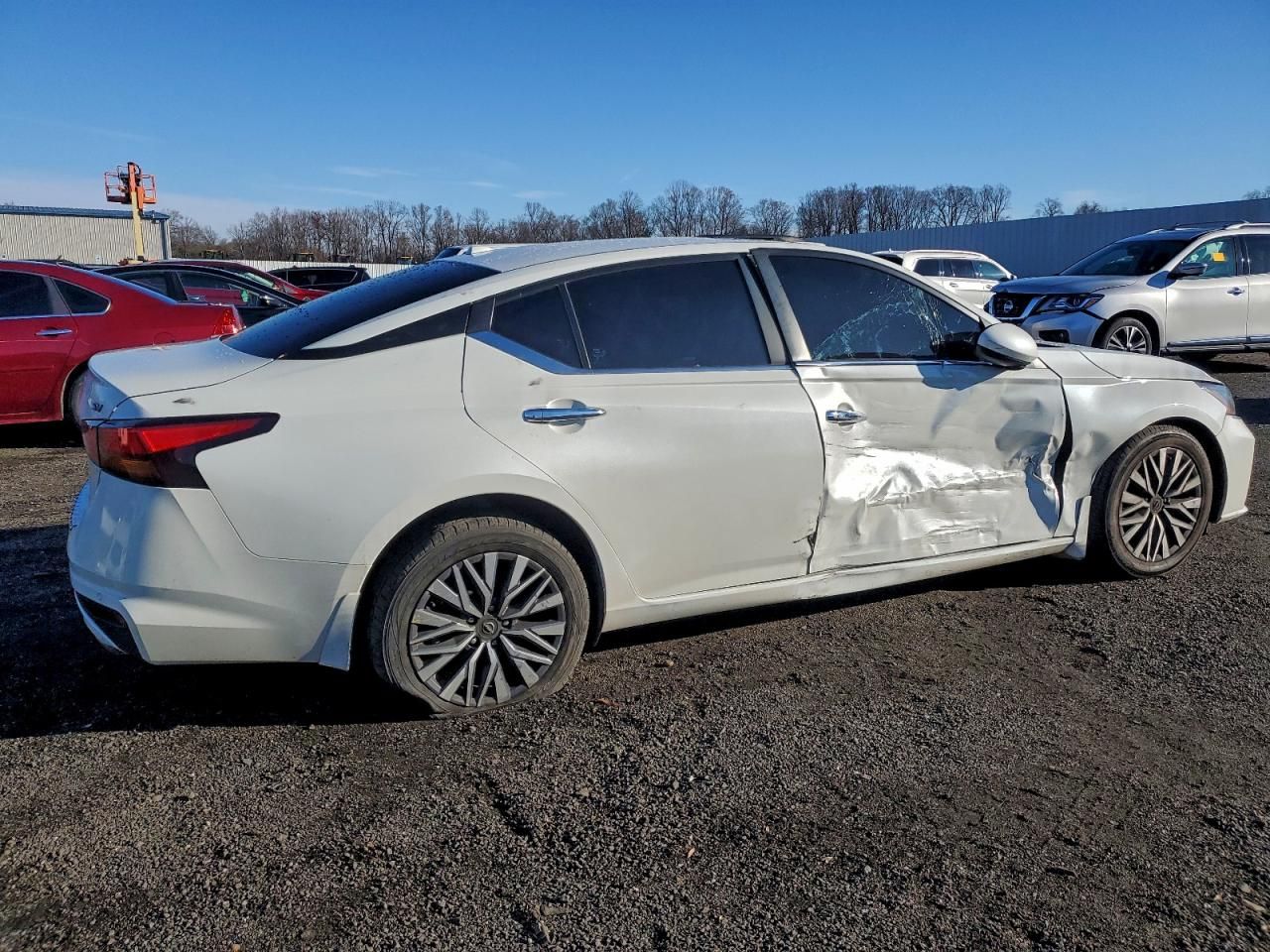 2023 Nissan Altima sv