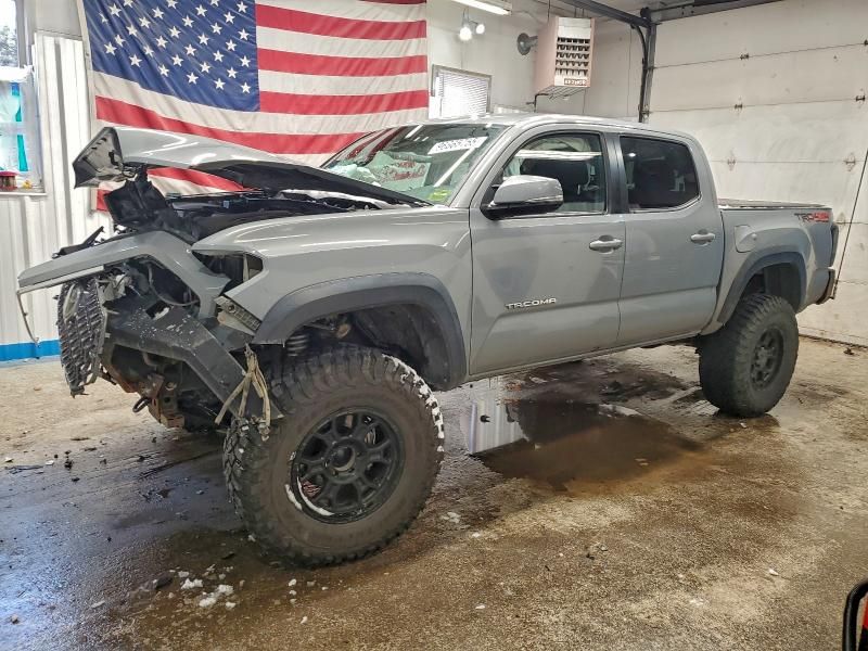 2018 Toyota Tacoma Double cab