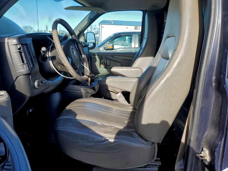 2014 Chevrolet Express 2500 Delivery van