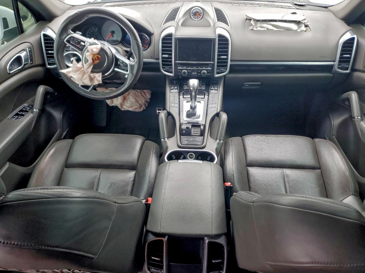 2016 Porsche Cayenne s