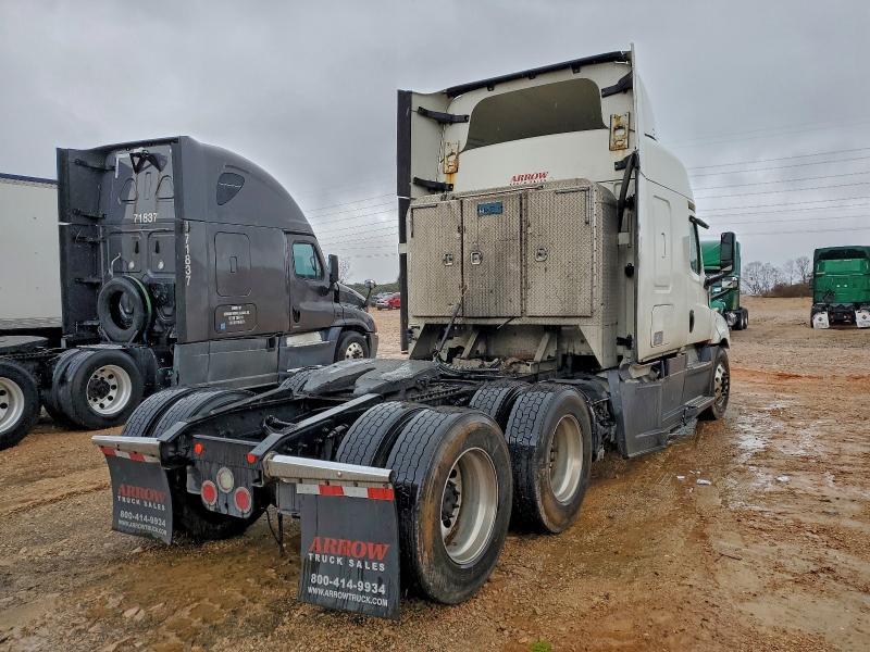2019 Freigliner 2019 Freightliner Cascadia 126 Semi Truck